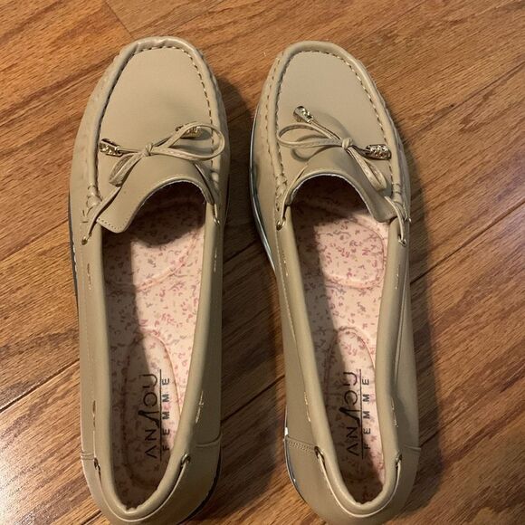 Anjou femme Size 41.5 slip on tan loafers NWOT - Picture 2 of 12